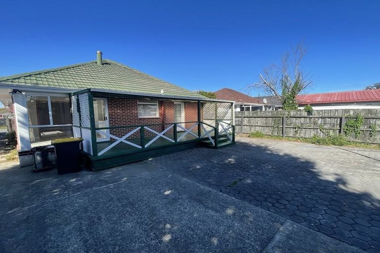 Photo of property in 67 Appleby Crescent, Burnside, Christchurch, 8053