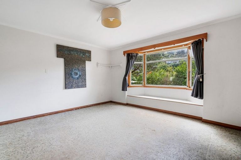 Photo of property in 59-61 Airlie Road, Plimmerton, Porirua, 5026