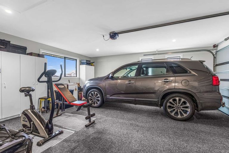 Photo of property in 102 Kupe Drive, Whitianga, 3510