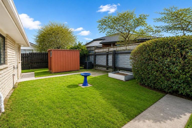 Photo of property in 3/265 Carrington Street, Vogeltown, New Plymouth, 4310