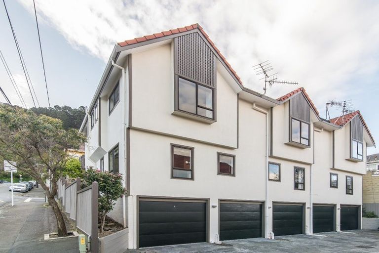 Photo of property in 1/2 Goring Street, Thorndon, Wellington, 6011