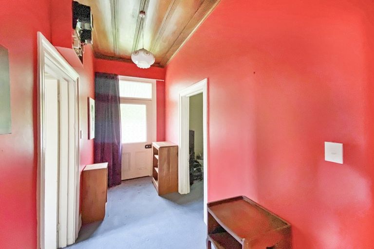 Photo of property in 6 George Street, Ohingaiti, Hunterville, 4785