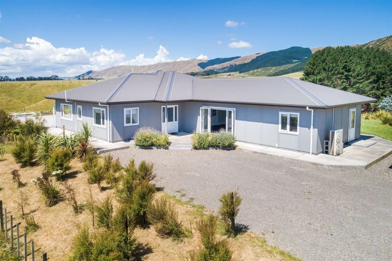 Photo of property in 52 Highland View Drive, Tokomaru, Palmerston North, 4474