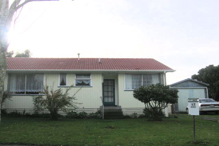 Photo of property in 17 Charwell Place, Highbury, Palmerston North, 4412