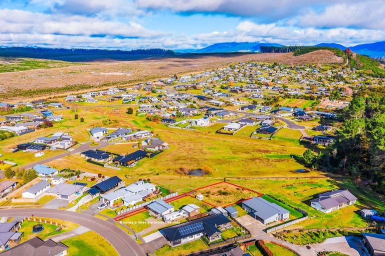 Photo of property in 36 John Norrie Place, Motuoapa, 3382