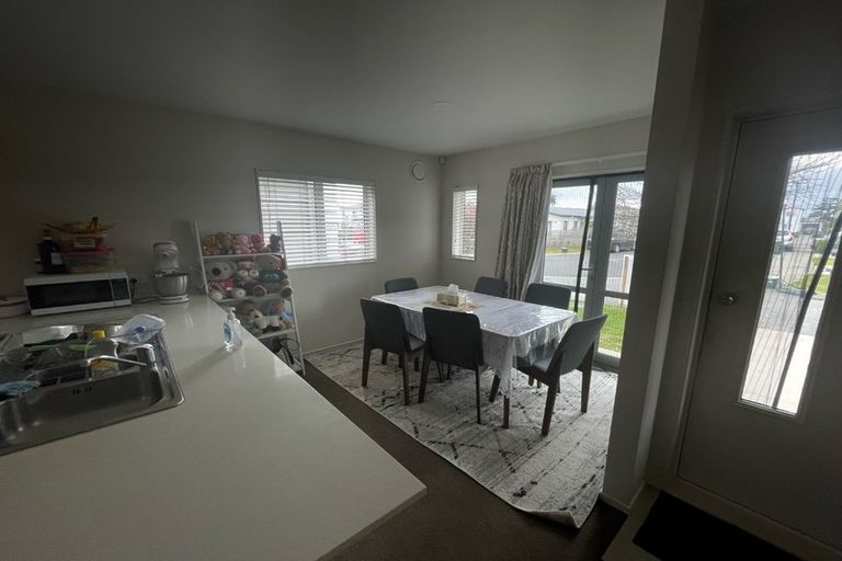 Photo of property in 25 Divide Loop, Takanini, 2112