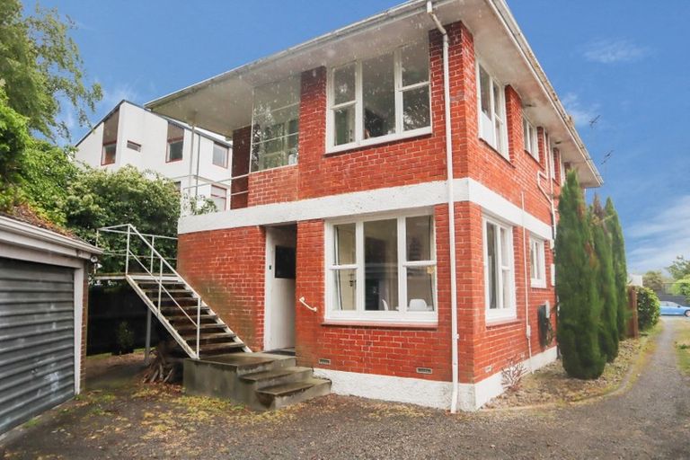 Photo of property in 2/19 Newbridge Place, Ilam, Christchurch, 8041