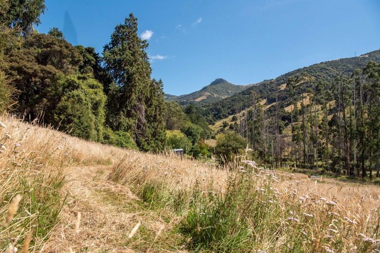 Photo of property in 510 Le Bons Bay Road, Le Bons Bay, Akaroa, 7583