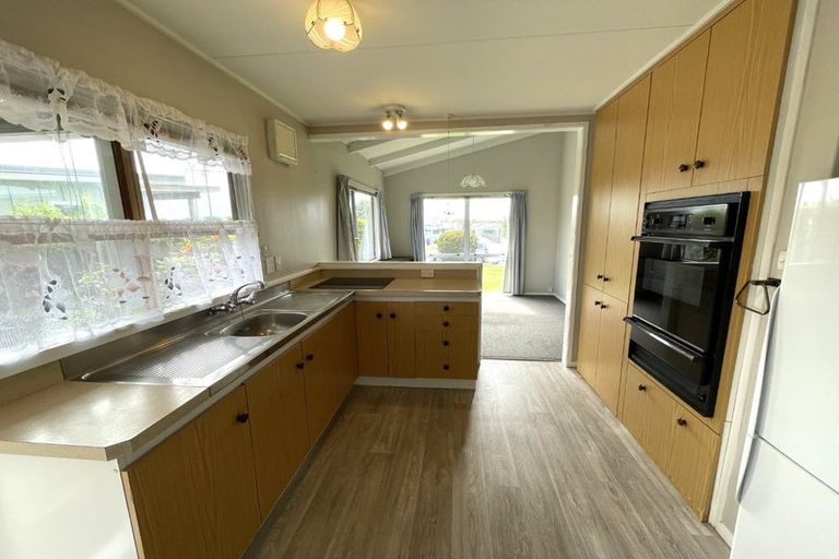 Photo of property in 50 Napier Road, Havelock North, 4130