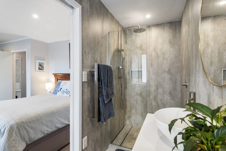 Photo of property in 30 Bay Vista Drive, Red Beach, 0932