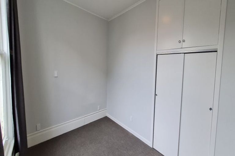 Photo of property in 9 Lipman Street, Mount Victoria, Wellington, 6011