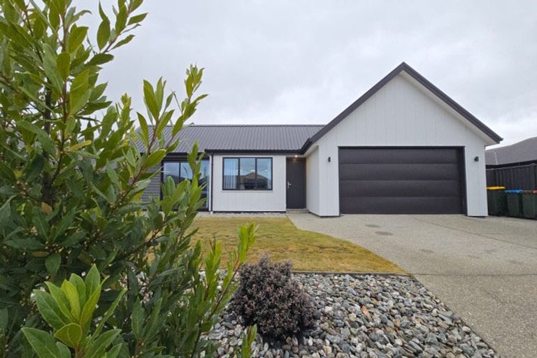 Photo of property in 8 Cumberland Road, Lower Shotover, Queenstown, 9304