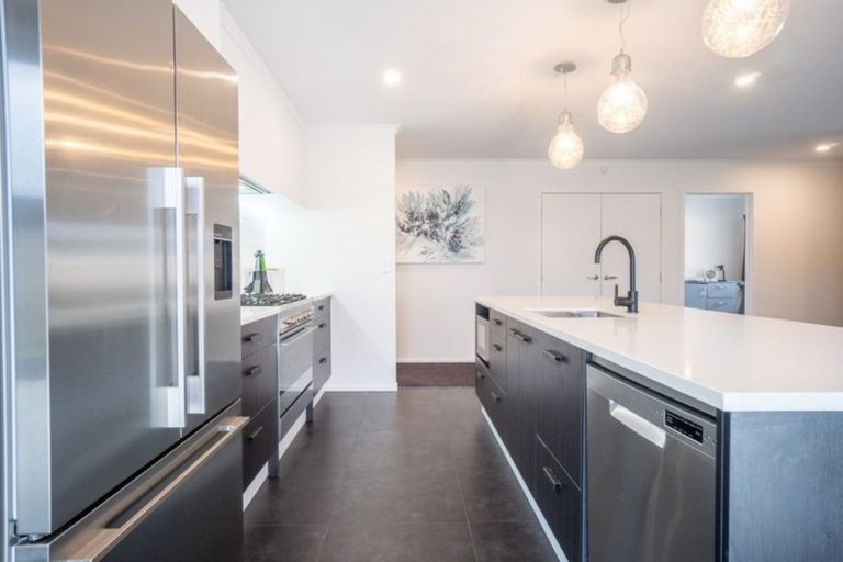 Photo of property in 6 Waimarama Court, Roslyn, Palmerston North, 4414