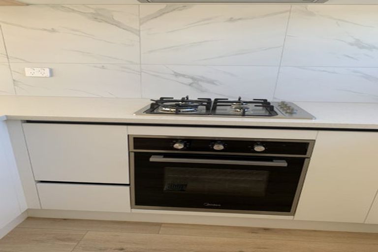 Photo of property in 33a Murphys Park Drive, Flat Bush, Auckland, 2019