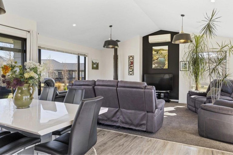 Photo of property in 3 Karaka Place, Kinloch, Taupo, 3377