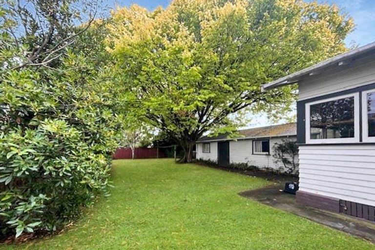 Photo of property in 37 Florence Avenue, Palmerston North, 4414
