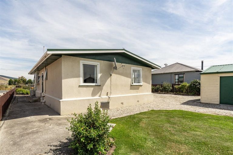 Photo of property in 25 Tokoiti Road, Milton, 9220