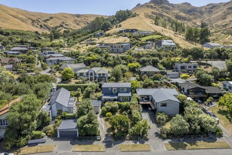 Photo of property in 18 Bayview Place, Cass Bay, Lyttelton, 8082