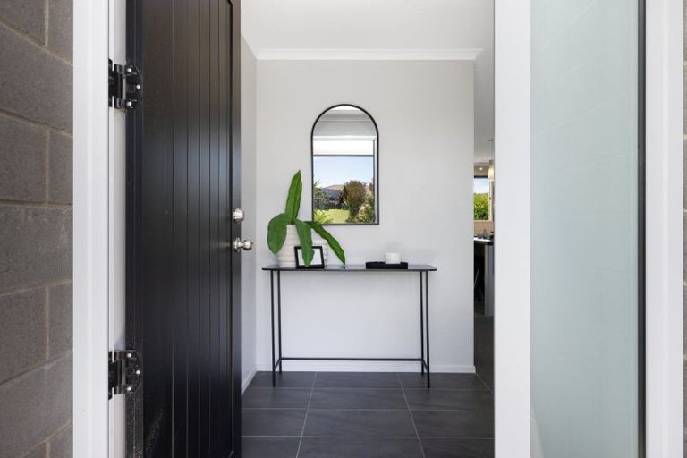 Photo of property in 224 Ballintoy Park Drive, Welcome Bay, Tauranga, 3175