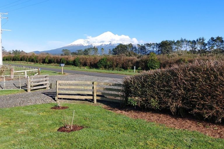 Photo of property in 297 Radnor Road, Midhirst, Stratford, 4394