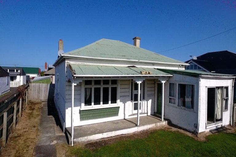 Photo of property in 19 Melbourne Street, South Dunedin, Dunedin, 9012