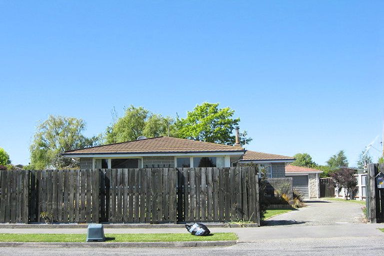 Photo of property in 35 Geddis Street, Rangiora, 7400