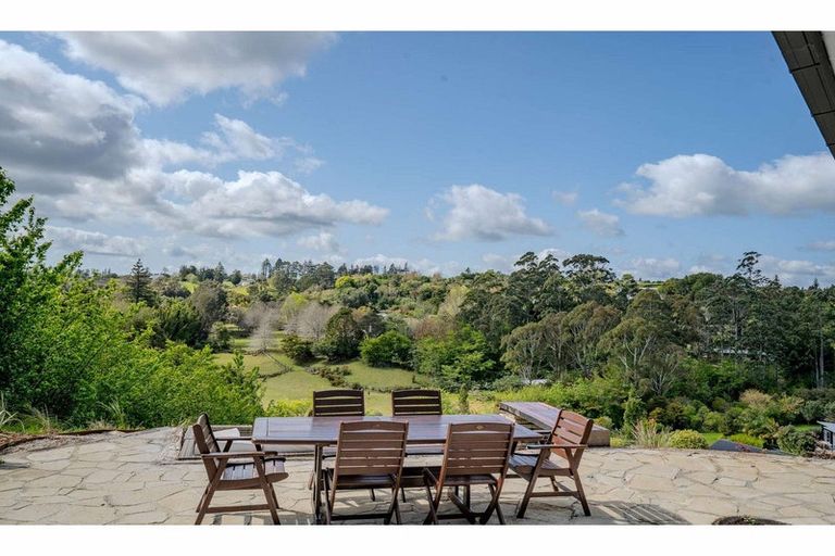 Photo of property in 31 Alderton Drive, Kerikeri, 0230