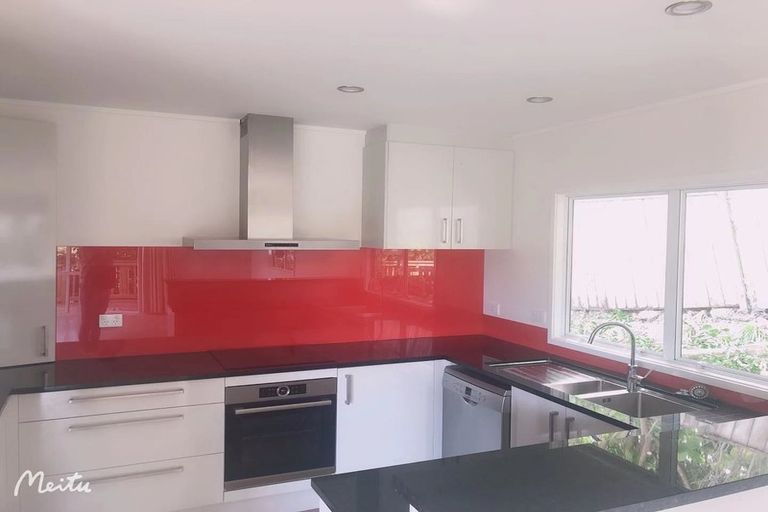 Photo of property in 1/48 Noeleen Street, Glenfield, Auckland, 0629