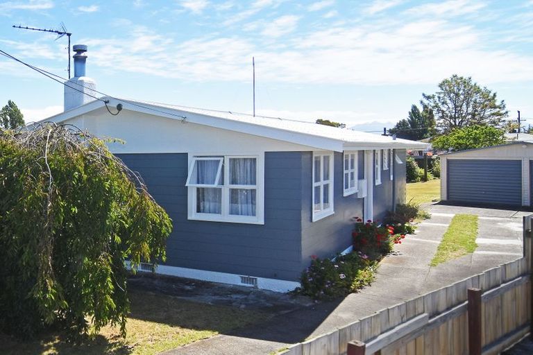 Photo of property in 63 River Road, Masterton, 5810