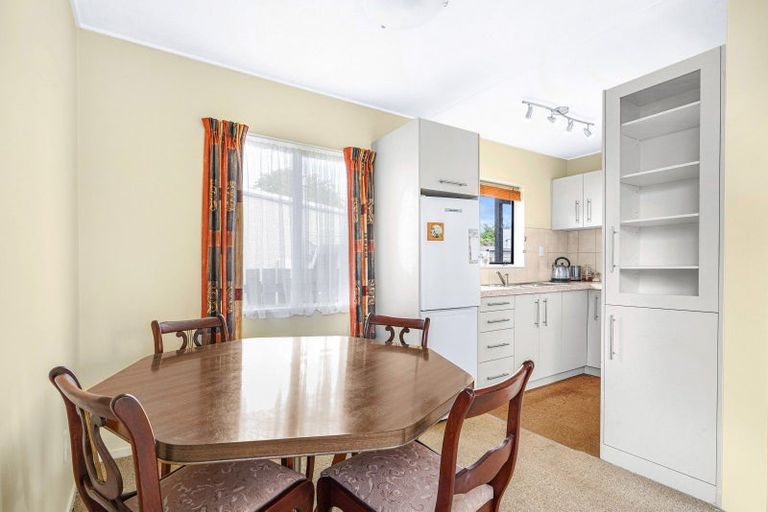 Photo of property in 10b Lee Road, Hannahs Bay, Rotorua, 3010