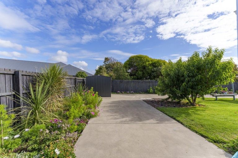 Photo of property in 14 Howe Street, New Brighton, Christchurch, 8083