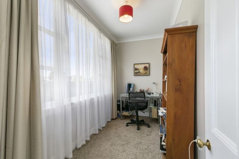 Photo of property in 45 Connolly Street, Boulcott, Lower Hutt, 5010