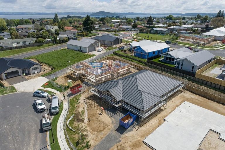 Photo of property in 3 Tarata Place, Owhata, Rotorua, 3010