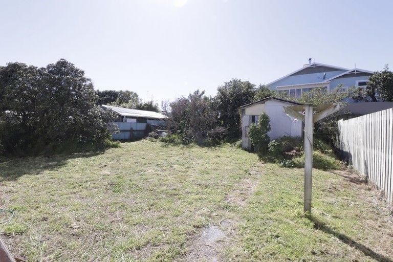 Photo of property in 112 Cornfoot Street, Castlecliff, Whanganui, 4501