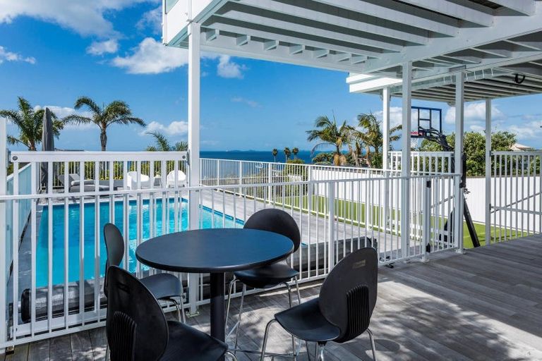 Photo of property in 39 Gulf View Road, Murrays Bay, Auckland, 0630