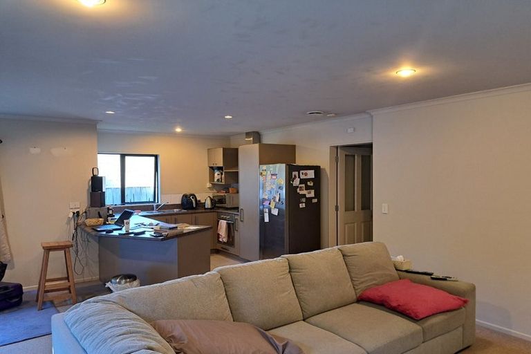 Photo of property in 92 Raukawa Street, Stokes Valley, Lower Hutt, 5019