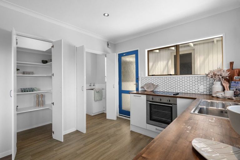 Photo of property in 2/388 Devonport Road, Tauranga South, Tauranga, 3112