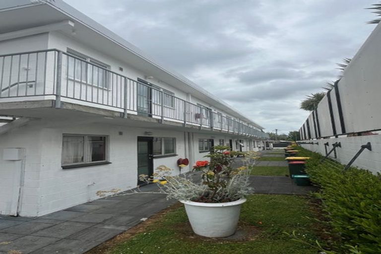Photo of property in 9/13 Charlemont Street, Whitiora, Hamilton, 3200