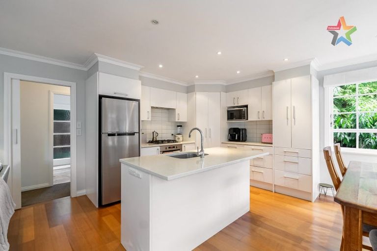 Photo of property in 9 Miro Street, Eastbourne, Lower Hutt, 5013