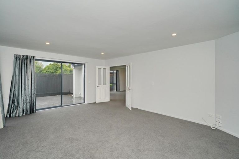 Photo of property in 26 Rue De La Mare, Parklands, Christchurch, 8083