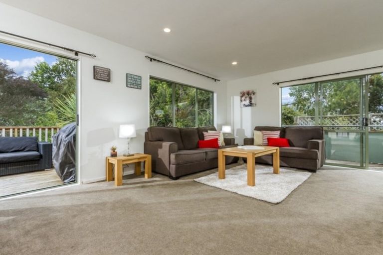Photo of property in 2/14 Fitzwilliam Drive, Torbay, Auckland, 0630