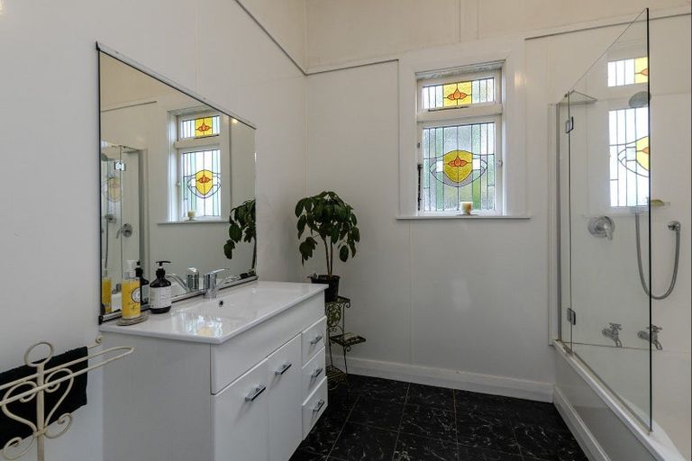 Photo of property in 13 Princes Street, Levin, 5510