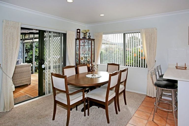 Photo of property in 11 Cloverlea Place, Pukekohe, 2120