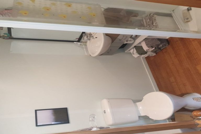 Photo of property in 10 Mckenzie Place, Waikuku Beach, 7402