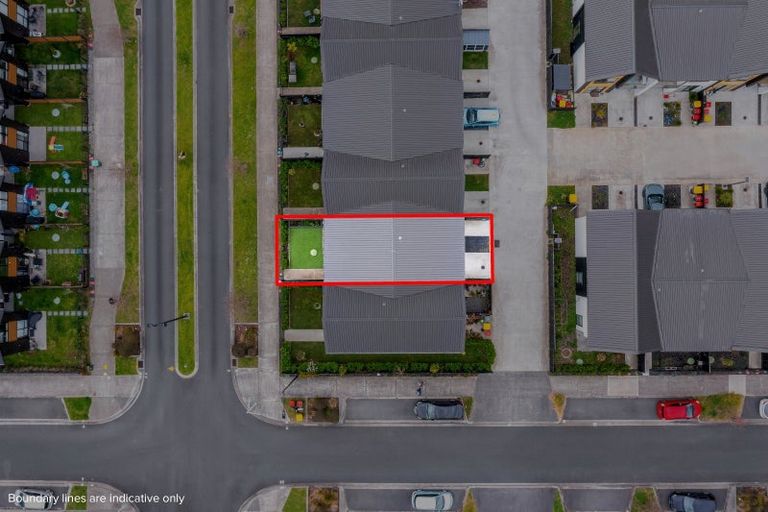 Photo of property in 75 Papatupu Way, Kumeu, 0810