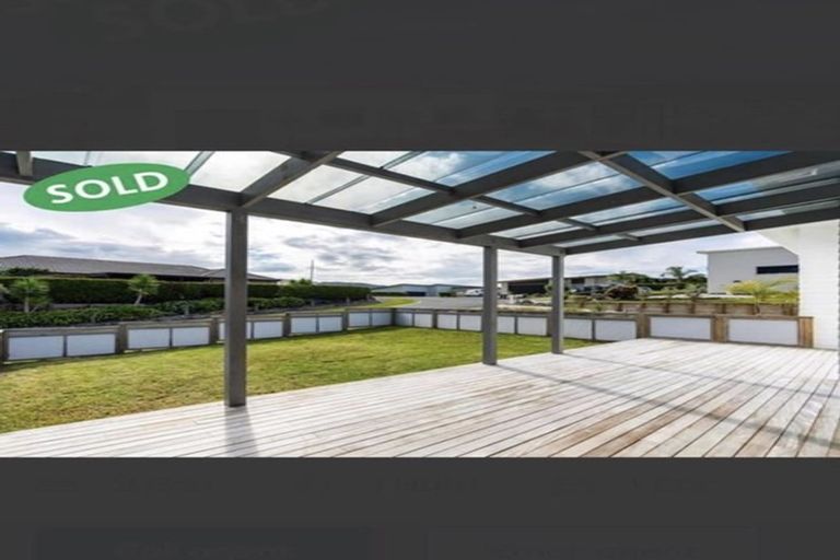 Photo of property in 14 Parklands Avenue, Mangawhai Heads, Mangawhai, 0505