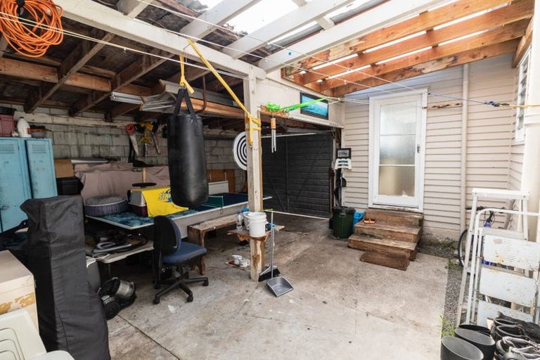 Photo of property in 49 Waiwhetu Road, Waiwhetu, Lower Hutt, 5010