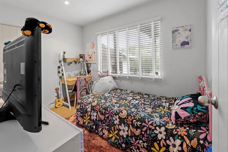 Photo of property in 52a D'oyly Drive, Stanmore Bay, Whangaparaoa, 0932