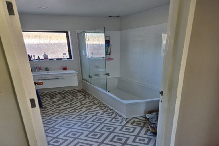 Photo of property in 1/467 Gloucester Street, Taradale, Napier, 4112