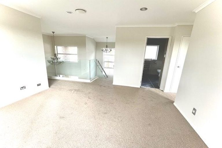 Photo of property in 66a Hutchinsons Road, Bucklands Beach, Auckland, 2014